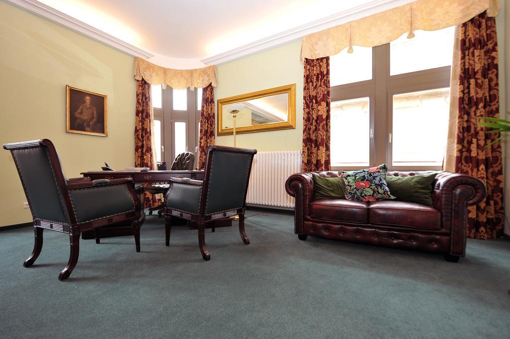 Privatunterkunft Deutsche Messe - Private Apartments&rooms - Agency *