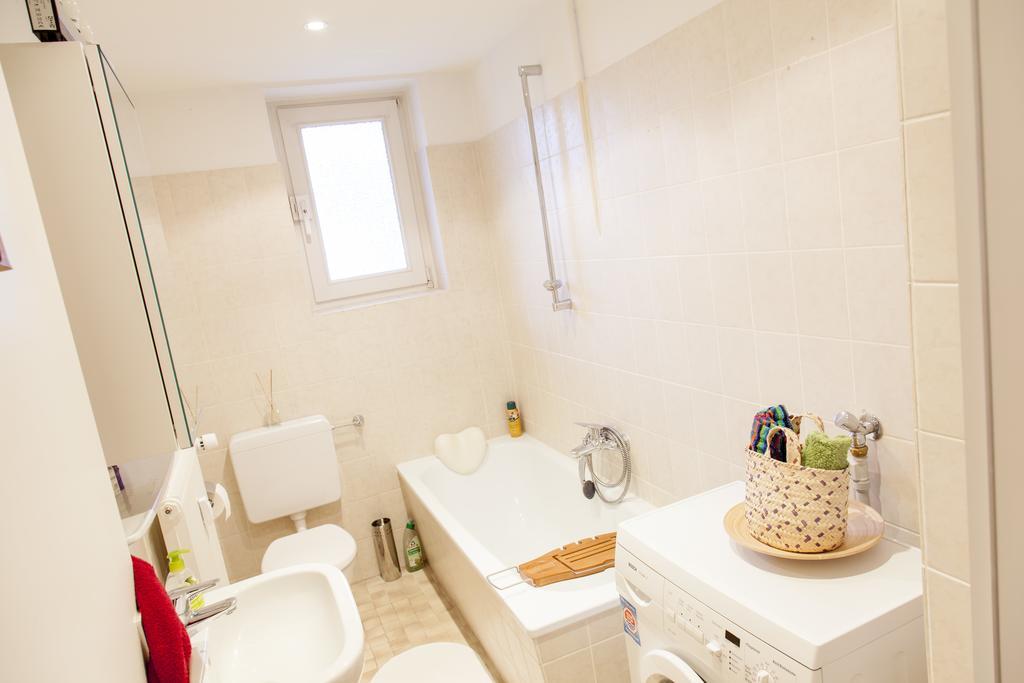 Privatunterkunft Deutsche Messe - Private Apartments&rooms - Agency *