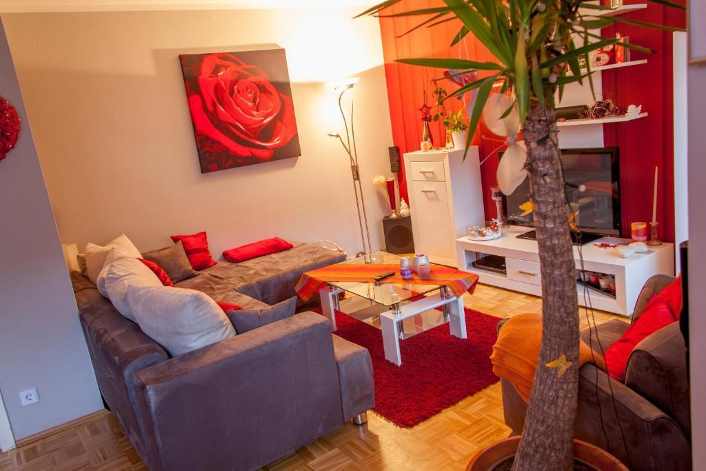 Privatunterkunft Deutsche Messe - Private Apartments&rooms - Agency